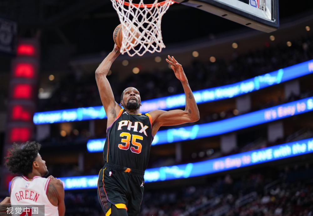 他展现了坚 他展现了坚